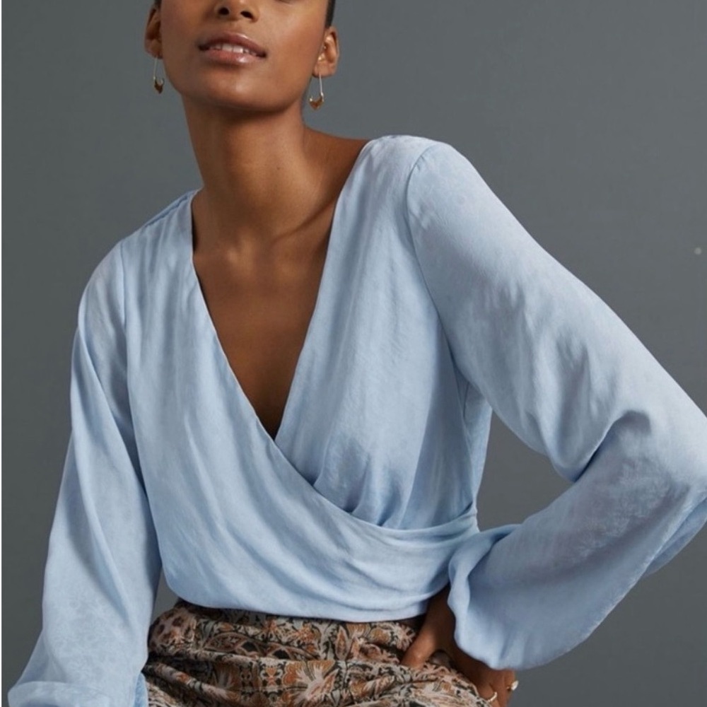 Anthropologie Sleek Twist Blouse light blue - Small